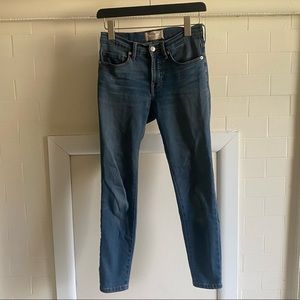 Everlane The Mid-Rise Skinny Jean in Mid Blue 25 Ankle